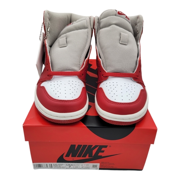 Nike Air Jordan 1 Retro High OG Varsity Red Chicago BRED Women Sz 7 - Picture 3 of 7